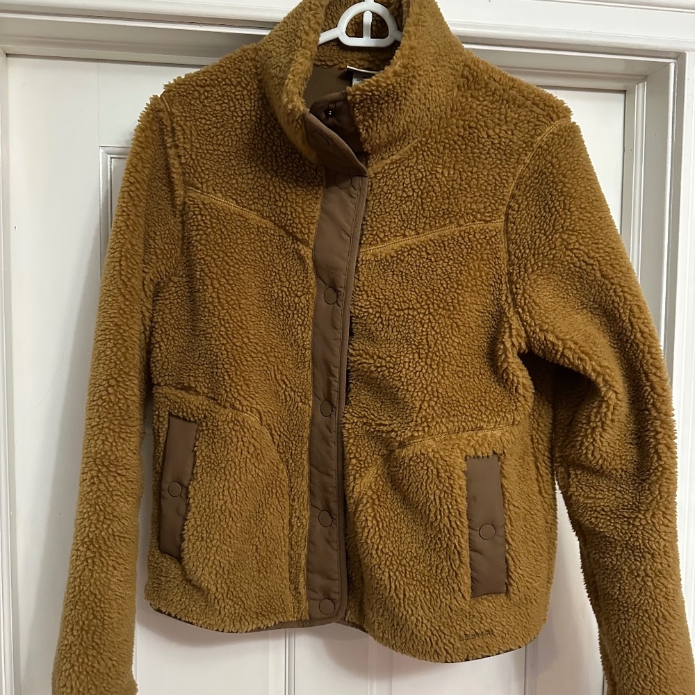 LL Bean Women’s Sherpa Fleece Jacket